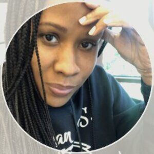 Meet your Posher, Candice